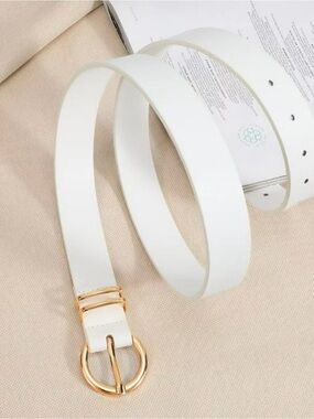 White leather belt with gold buckle #leather #accessories